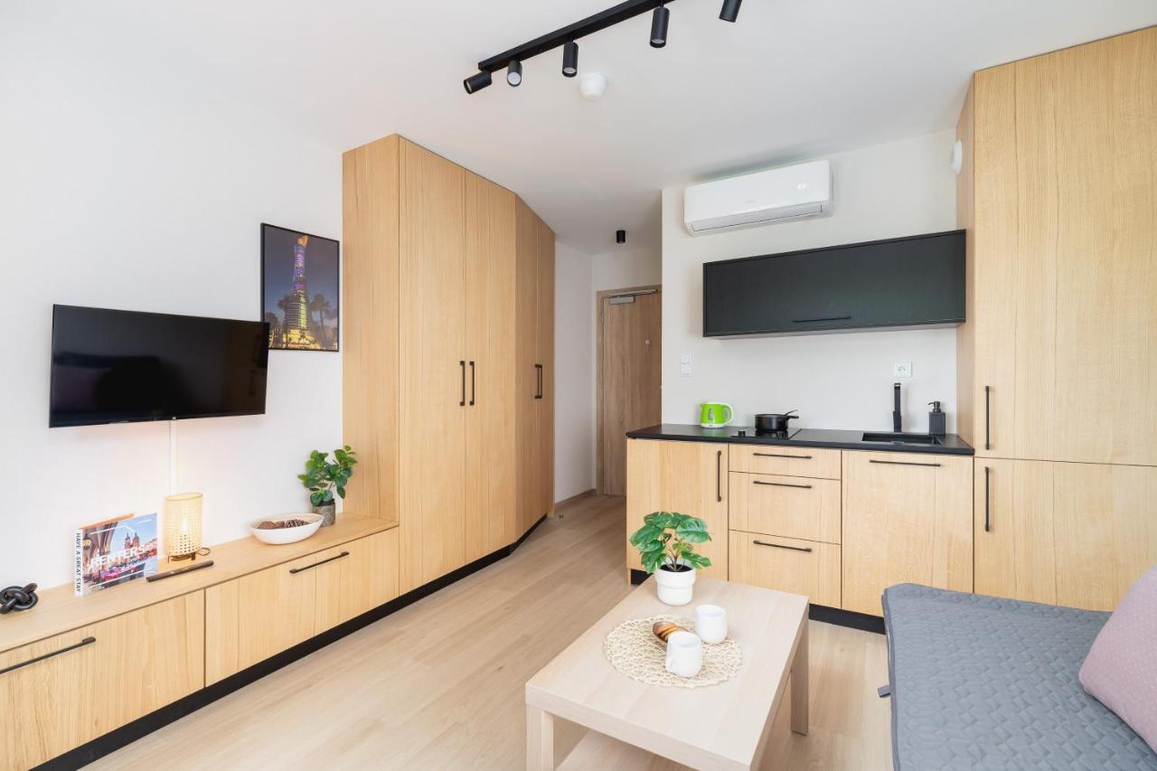 Cozy Studio Apartments Sauna & Ac Krakow By Noclegi Renters Ngoại thất bức ảnh